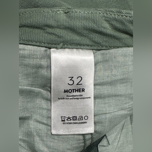 MOTHER pleated chute prep flood 
“whoops-a-daisy” - Picture 5 of 12